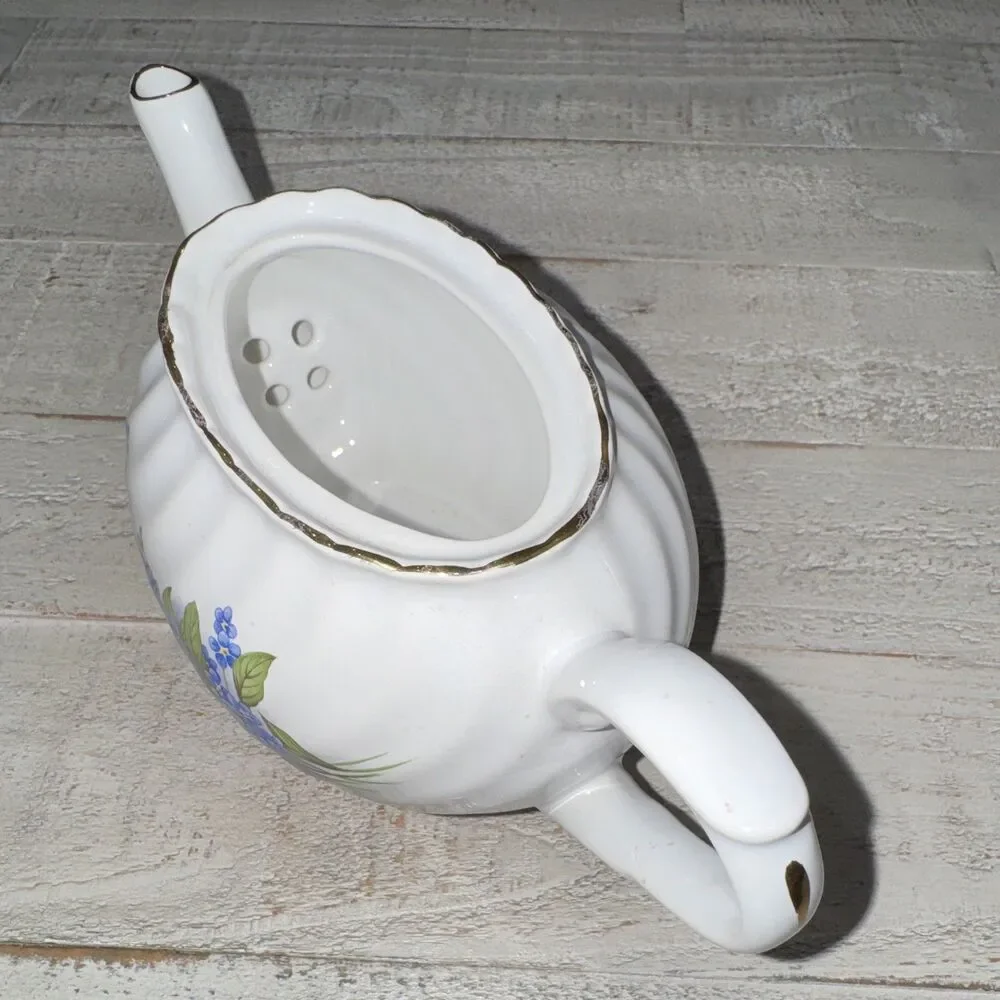 Vintage Arthur Wood & Son 6441 4 Cup Ceramic Teapot w/ Lid